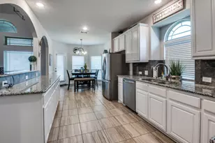 249 Noble Nest Dr, Midlothian, TX 76065 - Photo 7