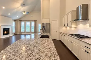 330 Gleneagles Dr, Garland, TX 75040 - Photo 17