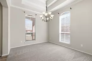 750 Village Green Dr, DeSoto, TX 75115 - Photo 9