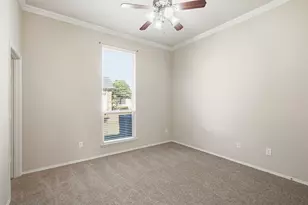 750 Village Green Dr, DeSoto, TX 75115 - Photo 21