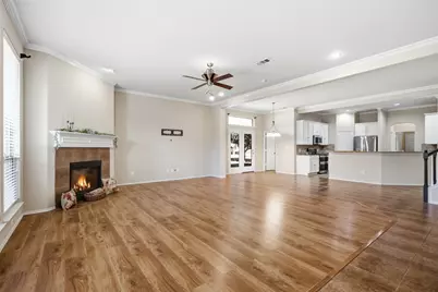 750 Village Green Drive, DeSoto, TX 75115 - Photo 17