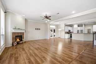 750 Village Green Dr, DeSoto, TX 75115 - Photo 17