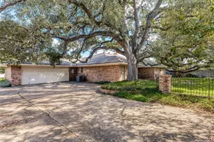 3716 Stoney Creek Rd, Fort Worth, TX 76116 - Photo 23