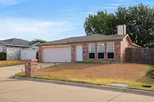 709 Basset Locke Dr, Fort Worth, TX 76108 - Photo 3