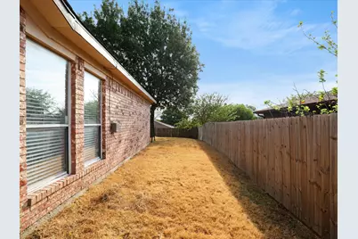 709 Basset Locke Drive, Fort Worth, TX 76108 - Photo 21