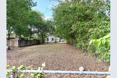 307 Robbins Street, Cleburne, TX 76031 - Photo 1