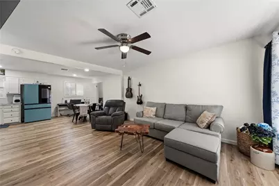 140 Shirley Drive, Lacy Lakeview, TX 76705 - Photo 3