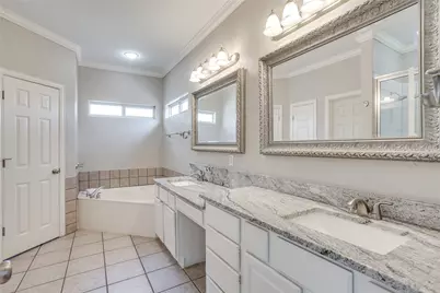 908 Bridle Path, Burleson, TX 76028 - Photo 25