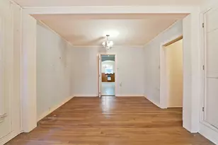 1228 W Gambrell St, Fort Worth, TX 76115 - Photo 9