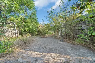 1228 W Gambrell St, Fort Worth, TX 76115 - Photo 35