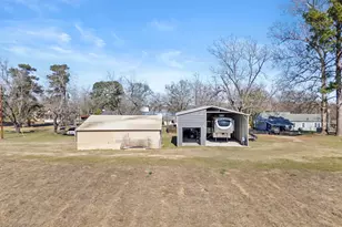 605 Dallas St, Winona, TX 75792 - Photo 11