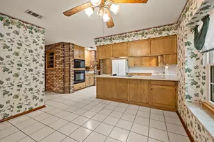 3804 Berkshire Ct, Bedford, TX 76021 - Photo 13