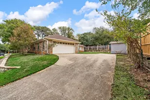 3804 Berkshire Ct, Bedford, TX 76021 - Photo 33