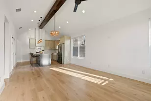 1601 Birdell St, Fort Worth, TX 76105 - Photo 7