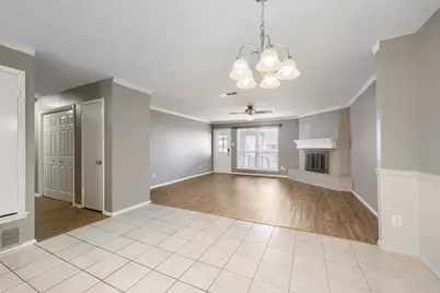 22 E Townhouse Lane #31, Grand Prairie, TX 75052 - Photo 5