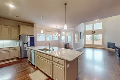 112 Spear Court, Irving, TX 75063 - Photo 11
