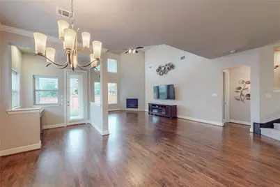 112 Spear Court, Irving, TX 75063 - Photo 7
