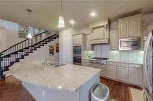 112 Spear Ct, Irving, TX 75063 - Photo 13