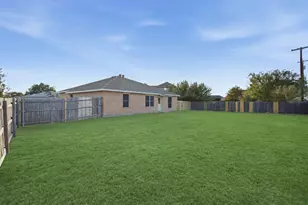 1627 Sequoia Dr, Krum, TX 76249 - Photo 31