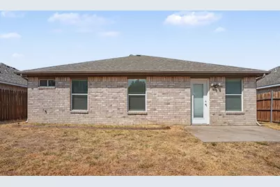 104 Camden Court, Irving, TX 75061 - Photo 17