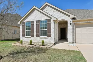 1521 Quentin Dr, Aubrey, TX 76227 - Photo 5