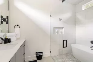 913 Muncie Ave, Dallas, TX 75212 - Photo 19