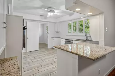1228 Farnham Court E, Irving, TX 75062 - Photo 19