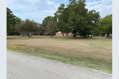 800 4th Street, Wills Point, TX 75169 - Photo 3