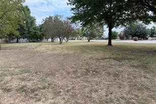 800 4th St, Wills Point, TX 75169 - Photo 1