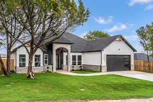 5407 Van Horn Dr, Granbury, TX 76048 - Photo 1