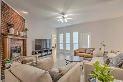 9453 Mirror Fountain Circle, Frisco, TX 75033 - Photo 11