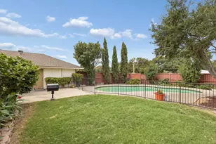 3815 Spring Hollow Dr, Carrollton, TX 75007 - Photo 33