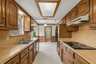 3815 Spring Hollow Drive, Carrollton, TX 75007 - Photo 17