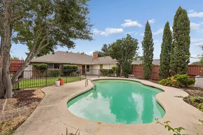 3815 Spring Hollow Drive, Carrollton, TX 75007 - Photo 35