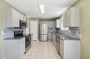 1229 Old Barn Ln, Mesquite, TX 75149 - Photo 9