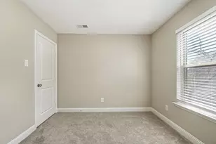 1229 Old Barn Ln, Mesquite, TX 75149 - Photo 17