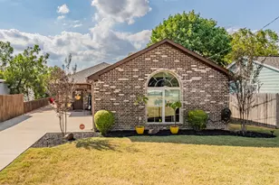 129 Morris St, DeSoto, TX 75115 - Photo 3