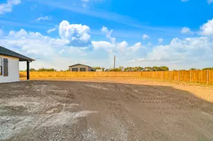 27 Private Road 33039, Brookston, TX 75421 - Photo 9