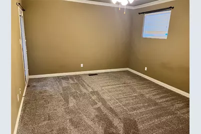 212 Bolivar Street #201, Sanger, TX 76266 - Photo 3