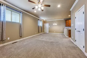 212 Bolivar St, Sanger, TX 76266 - Photo 7