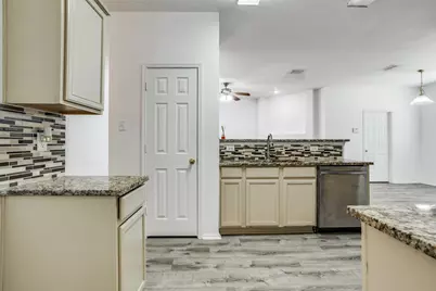 4021 Carrington Drive, Garland, TX 75043 - Photo 15