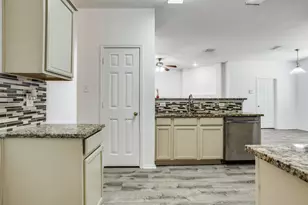 4021 Carrington Dr, Garland, TX 75043 - Photo 15