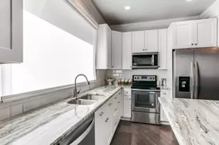 507 E Dallas Rd, Grapevine, TX 76051 - Photo 7
