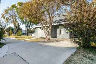 507 E Dallas Rd, Grapevine, TX 76051 - Photo 9