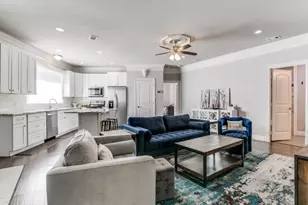 507 E Dallas Rd, Grapevine, TX 76051 - Photo 1