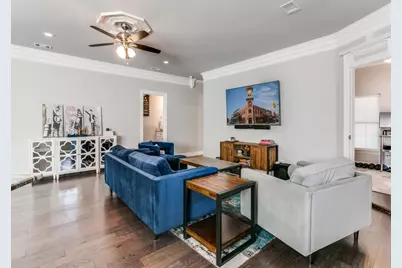 507 E Dallas Road, Grapevine, TX 76051 - Photo 1