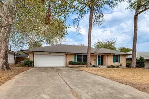 1585 E Kiest Blvd, Dallas, TX 75216 - Photo 1