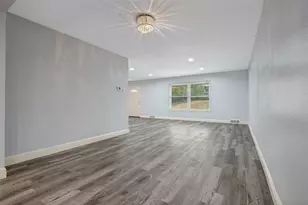 1585 E Kiest Blvd, Dallas, TX 75216 - Photo 7