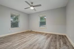 1585 E Kiest Blvd, Dallas, TX 75216 - Photo 19