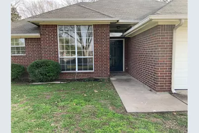 816 Brittany Drive, Denton, TX 76209 - Photo 3